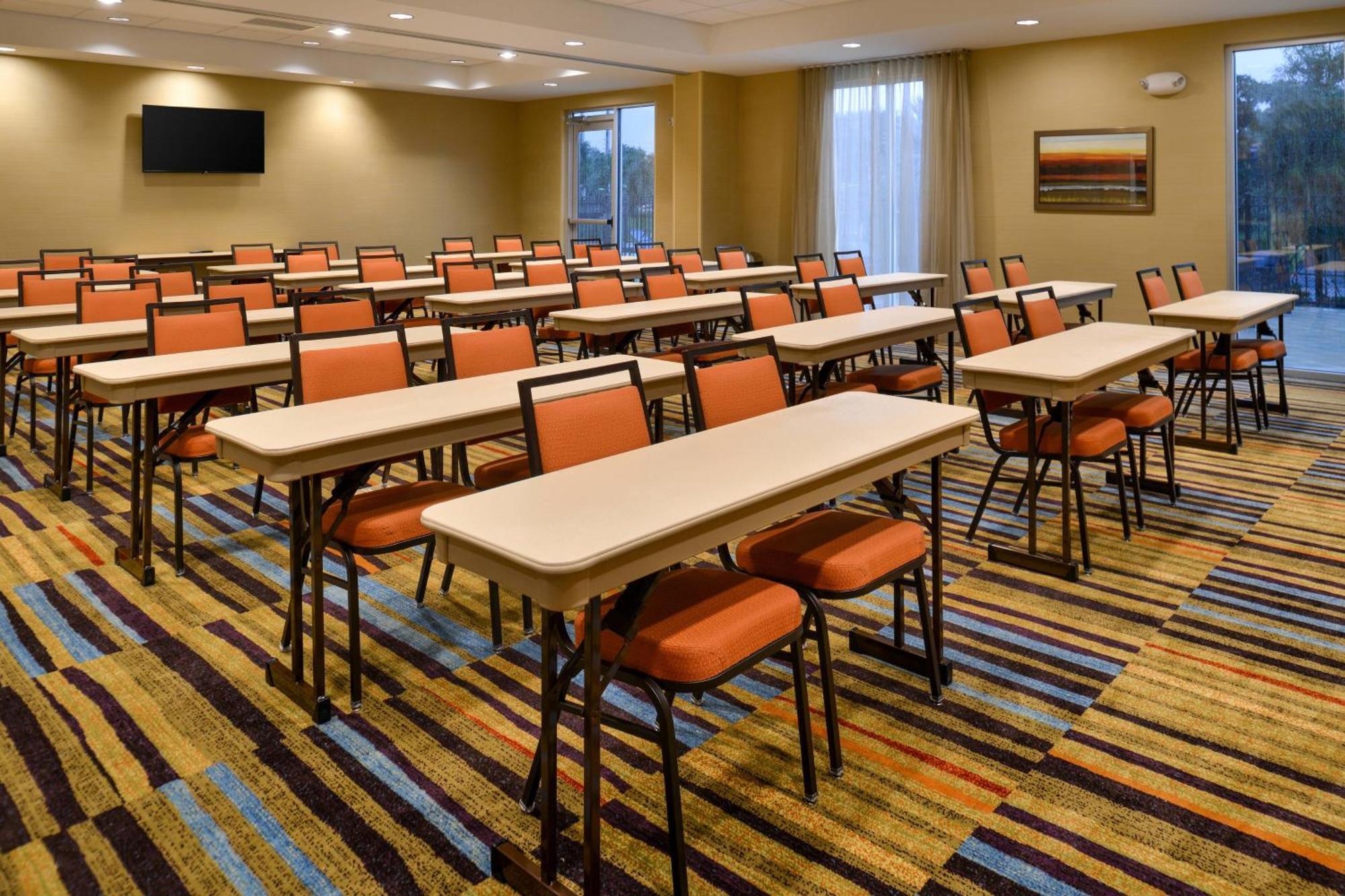 Fairfield Inn & Suites By Marriott Orlando East/Ucf Area Alafaya Exterior photo