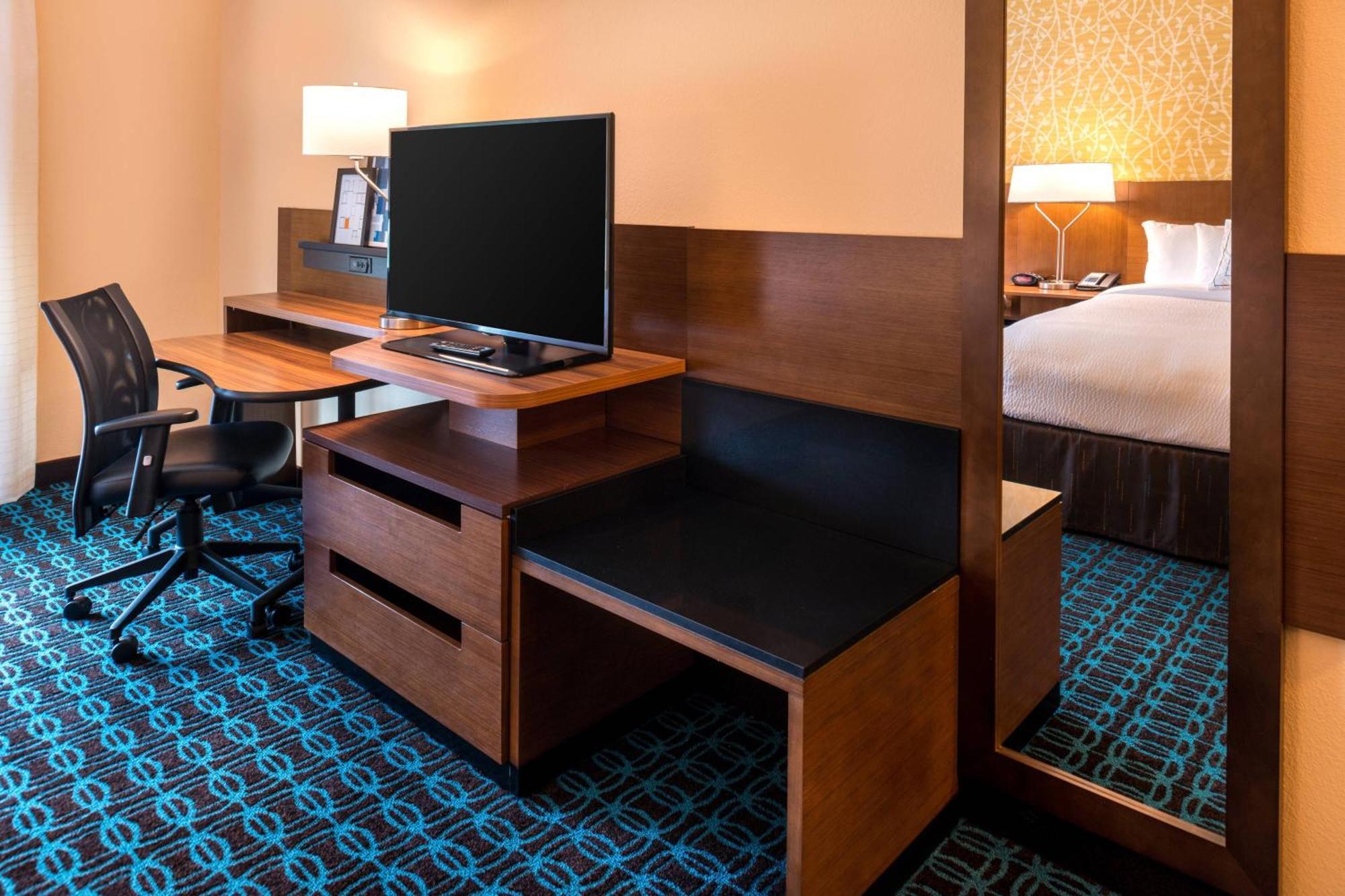 Fairfield Inn & Suites By Marriott Orlando East/Ucf Area Alafaya Exterior photo