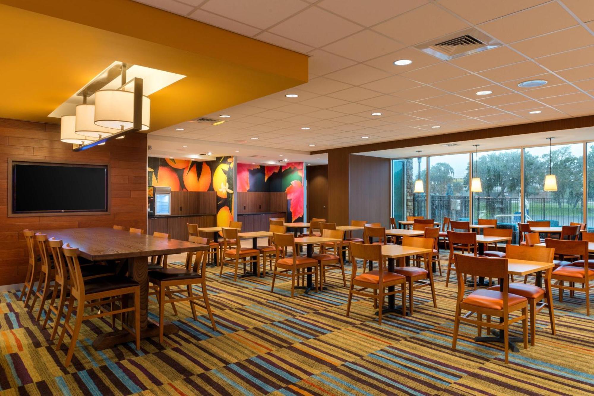 Fairfield Inn & Suites By Marriott Orlando East/Ucf Area Alafaya Exterior photo